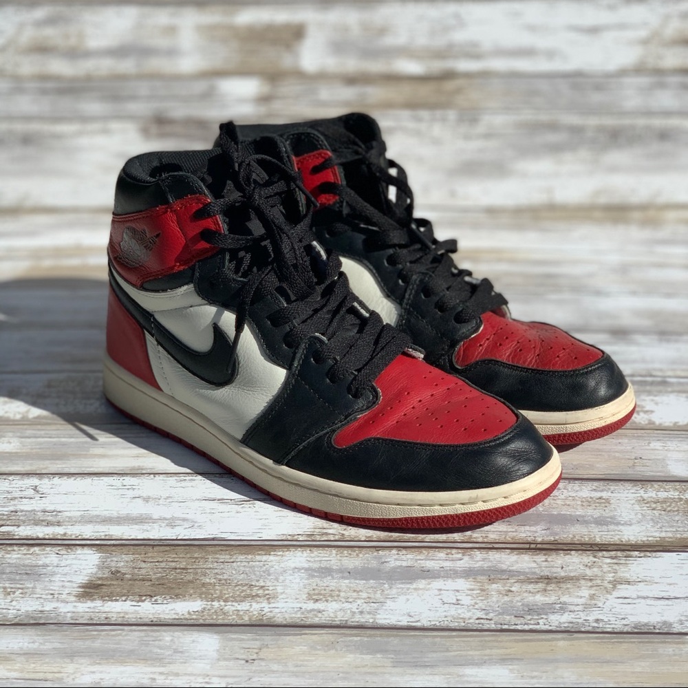 Jordan 1 Bred Toe Sneakers